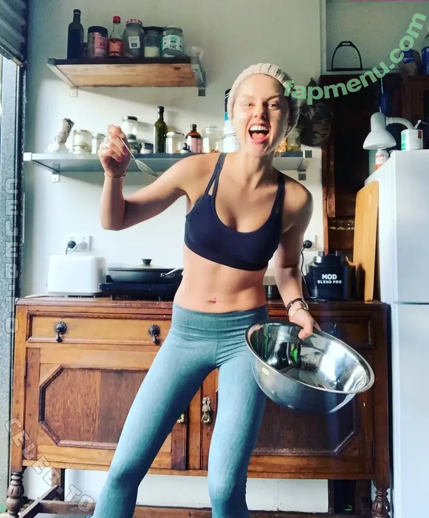 Isabelle Cornish nude photo #0420 (isabellecornish)