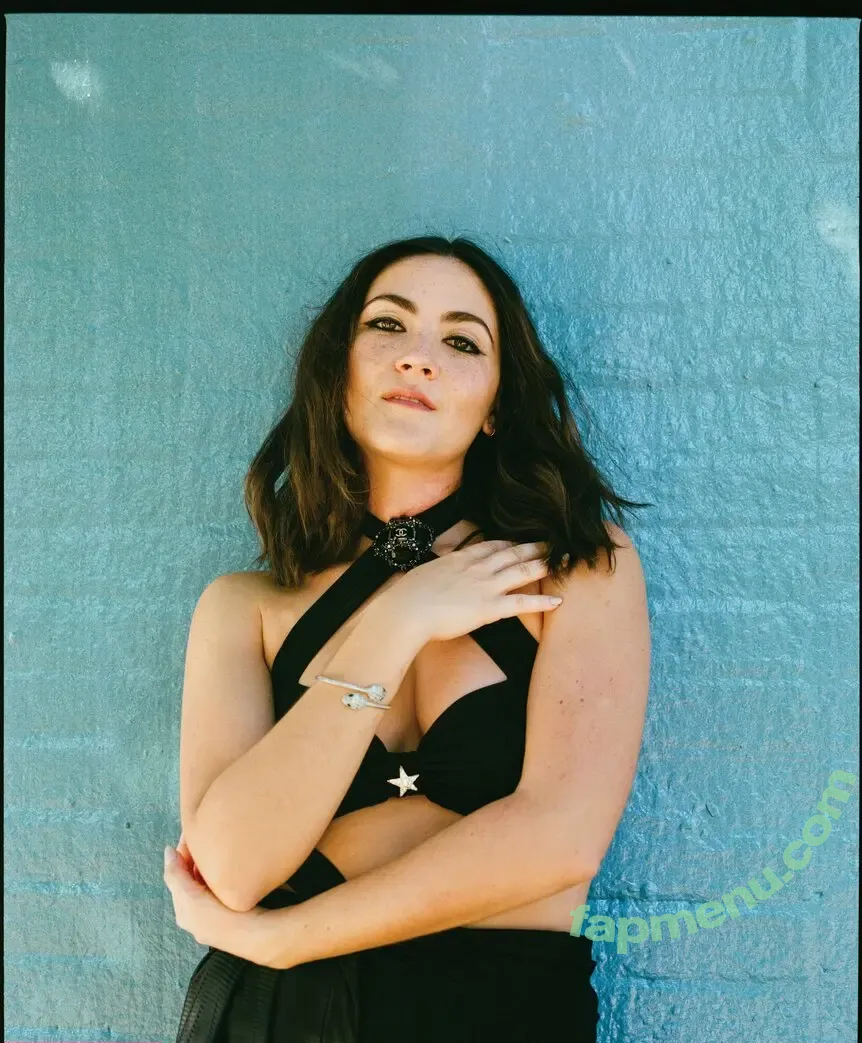 Isabelle Fuhrman nude photo #0324 (isabellefuhrman)