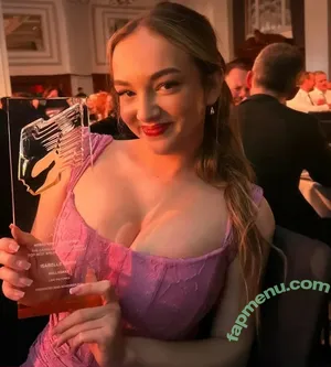 Isabelle Smith / Hollyoaks / isabellasmithhxx / isabelle_smith21 nude photo #0041