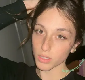 Isabelle Stoll / isabelle.stolls2 nude photo #0001