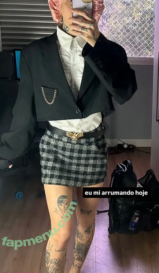 Isadora nude photo #0036 (aquelaisaali / aquelapessoaali)