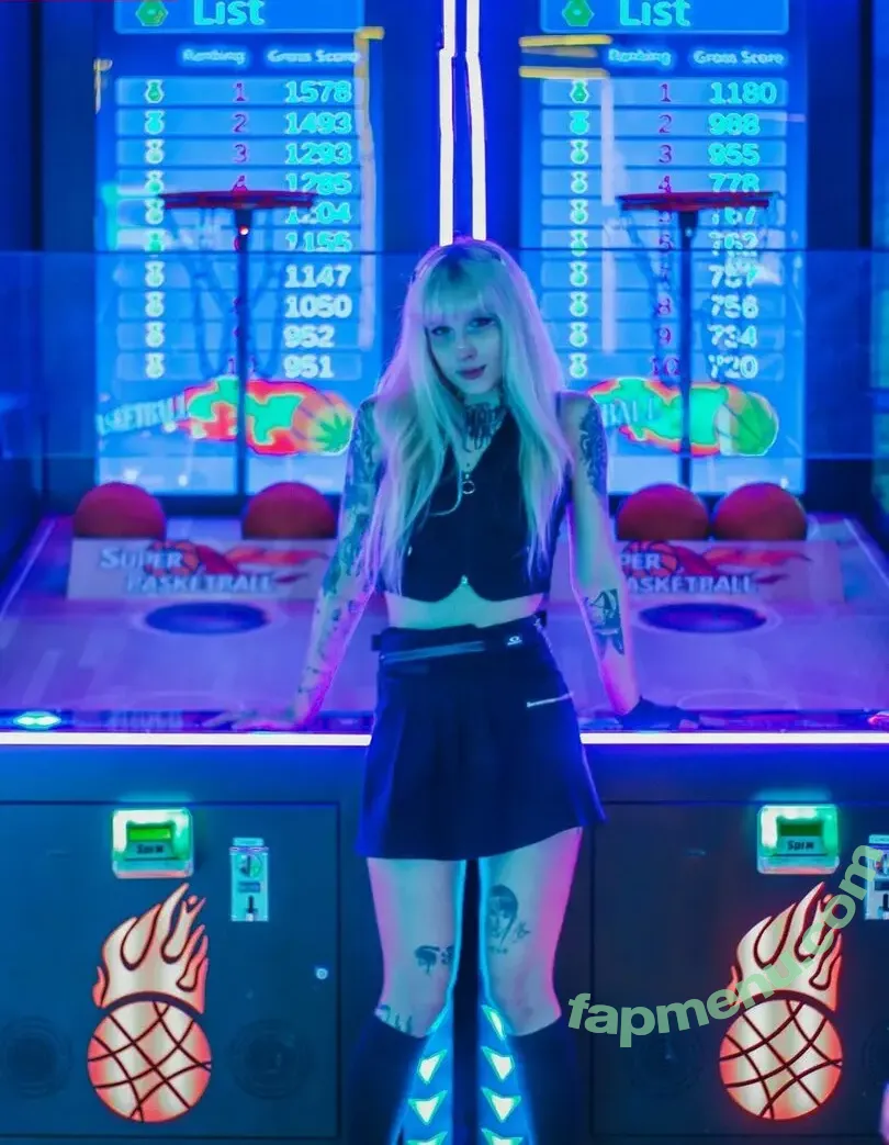 Isadora nude photo #0037 (aquelaisaali / aquelapessoaali)