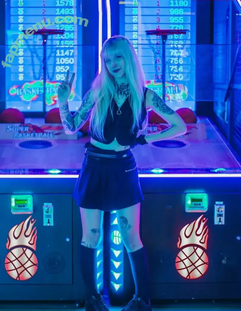 Isadora nude photo #0041 (aquelaisaali / aquelapessoaali)