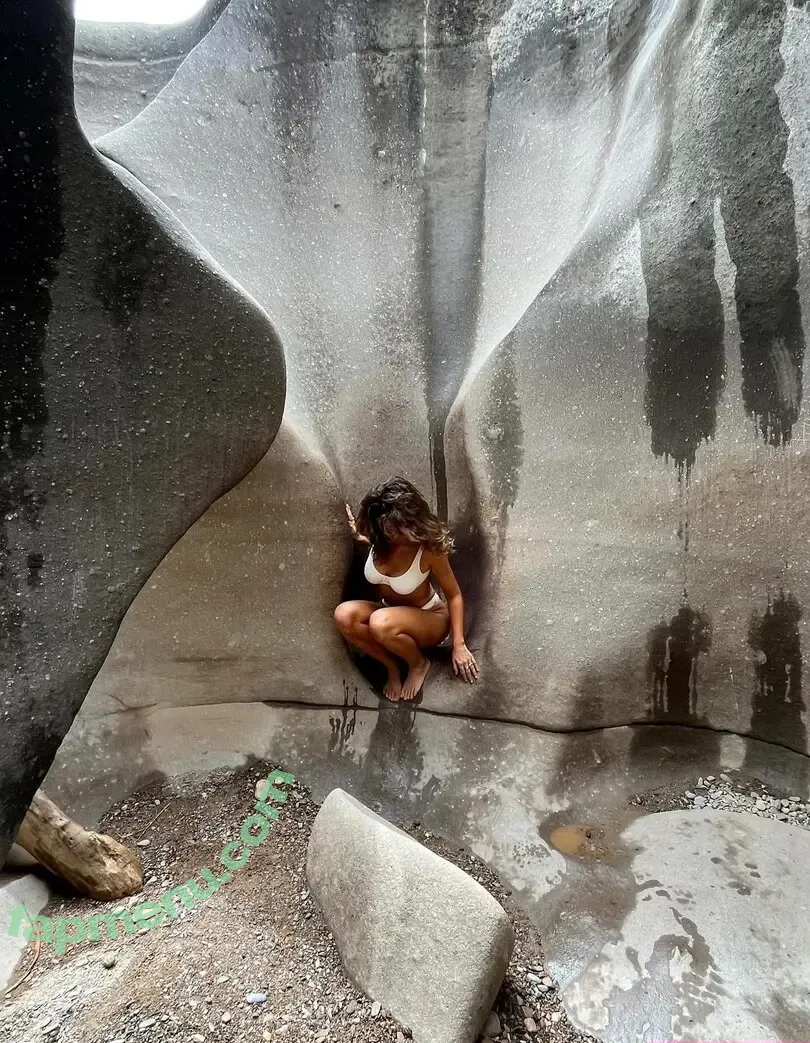 Isadora Cruz nude photo #0066 (isadoracruz)