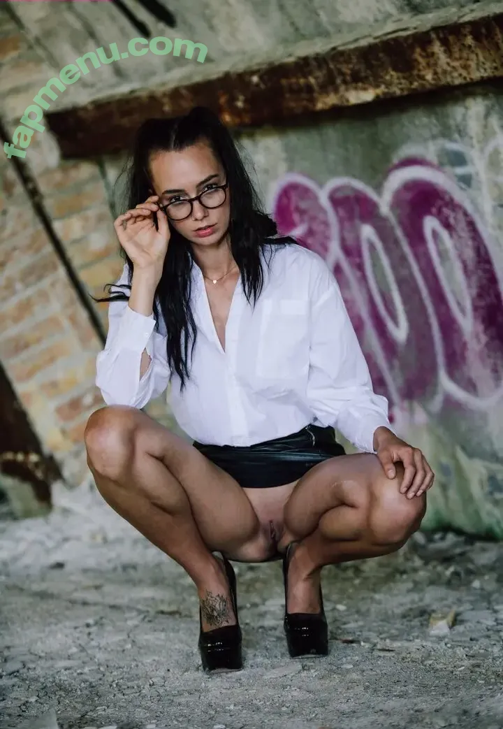 Isalie_Ophelia nude photo #0006 (isabell.freym / novaleeexclusive)