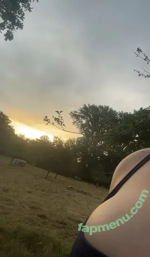 isapup / isapup0 nude photo #0017