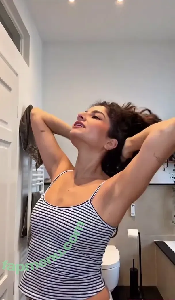 Ischtar Isik nude photo #1815 (ischtarisik)