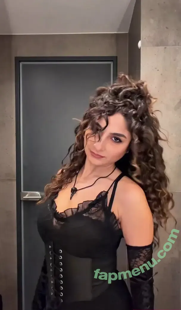 Ischtar Isik nude photo #1874 (ischtarisik)