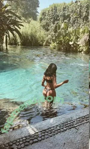 nude photo #0002