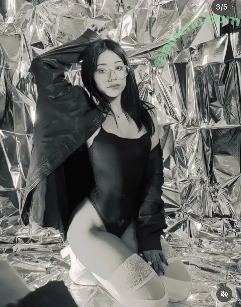 isdani_t nude photo #0005 (isdani_t)