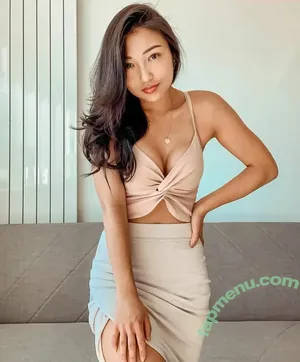 iseetan / 1260479805 / seethefunny / siitan.irl nude photo #0217