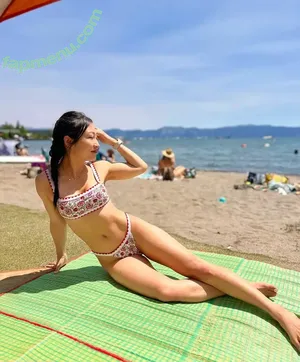 iseetan / 1260479805 / seethefunny / siitan.irl nude photo #0289