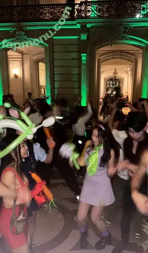 iseetan / 1260479805 / seethefunny / siitan.irl nude photo #0307