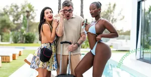 Isimbi / Isimbi Yvonne / iamisimbiyvonne_00 nude photo #0171