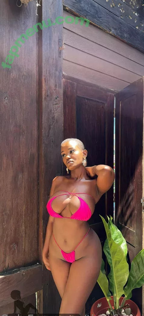 Isimbi nude photo #0002 (Isimbi Yvonne / iamisimbiyvonne_00)