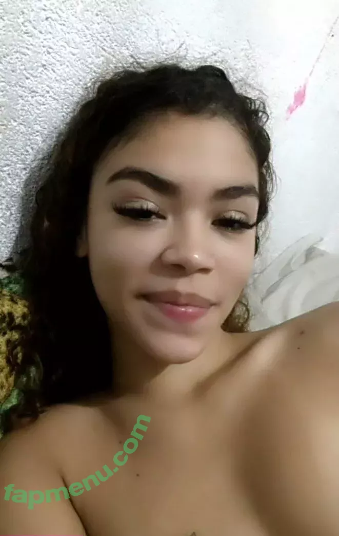 Isinha Silva nude photo #0001 (Isa Silva / Isa_buzz / isinha_silva0)