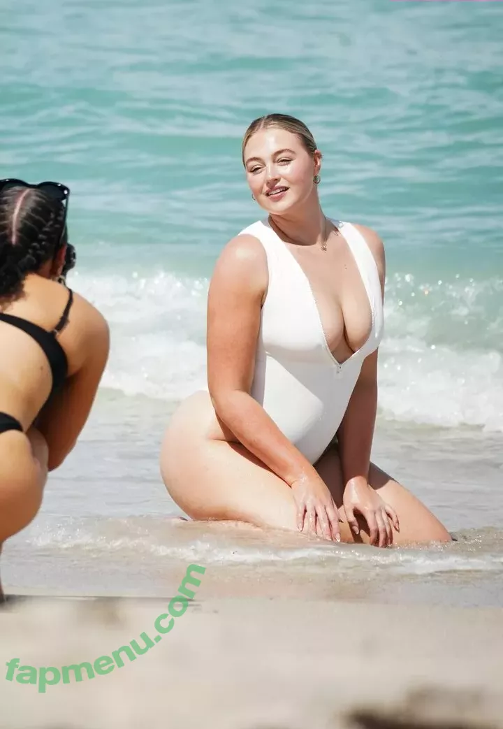 Iskara Lawrence nude photo #0024 (iskra)