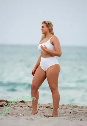 Iskra Lawrence / iamiskra / iskra nude photo #0200