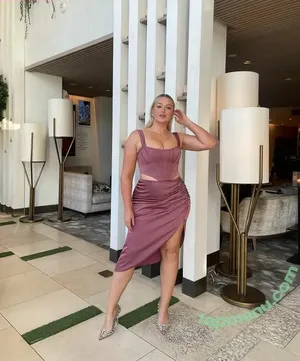 Iskra Lawrence / iamiskra / iskra nude photo #0370