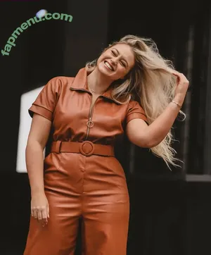 Iskra Lawrence / iamiskra / iskra nude photo #0433