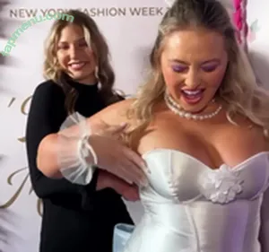 Iskra Lawrence / iamiskra / iskra nude photo #0440