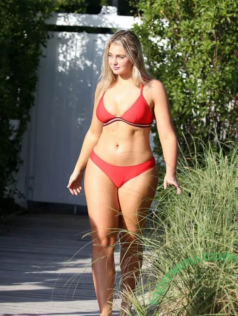 Iskra Lawrence nude photo #0227 (iskra)