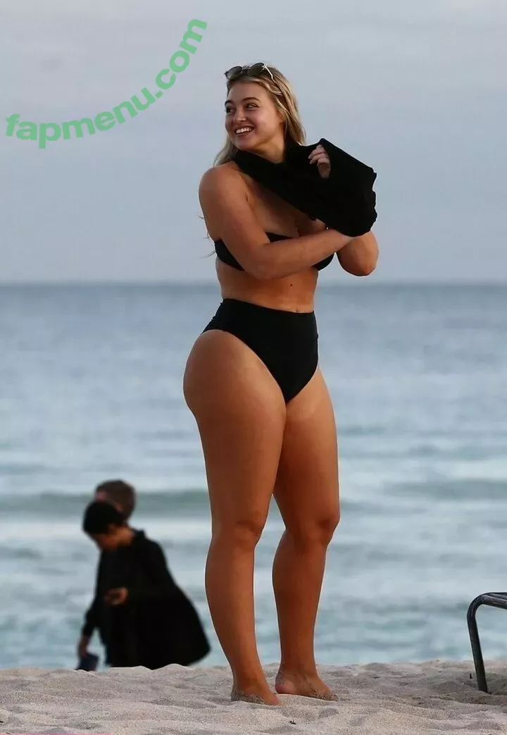 Iskra Lawrence nude photo #0232 (iskra)