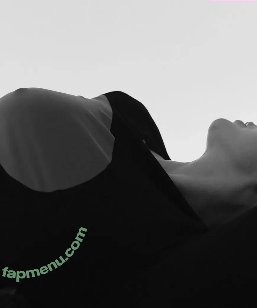 Iskra Lawrence nude photo #0350 (iamiskra / iskra)