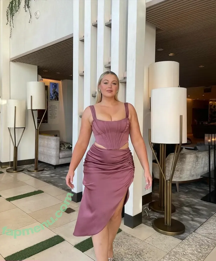 Iskra Lawrence nude photo #0369 (iamiskra / iskra)