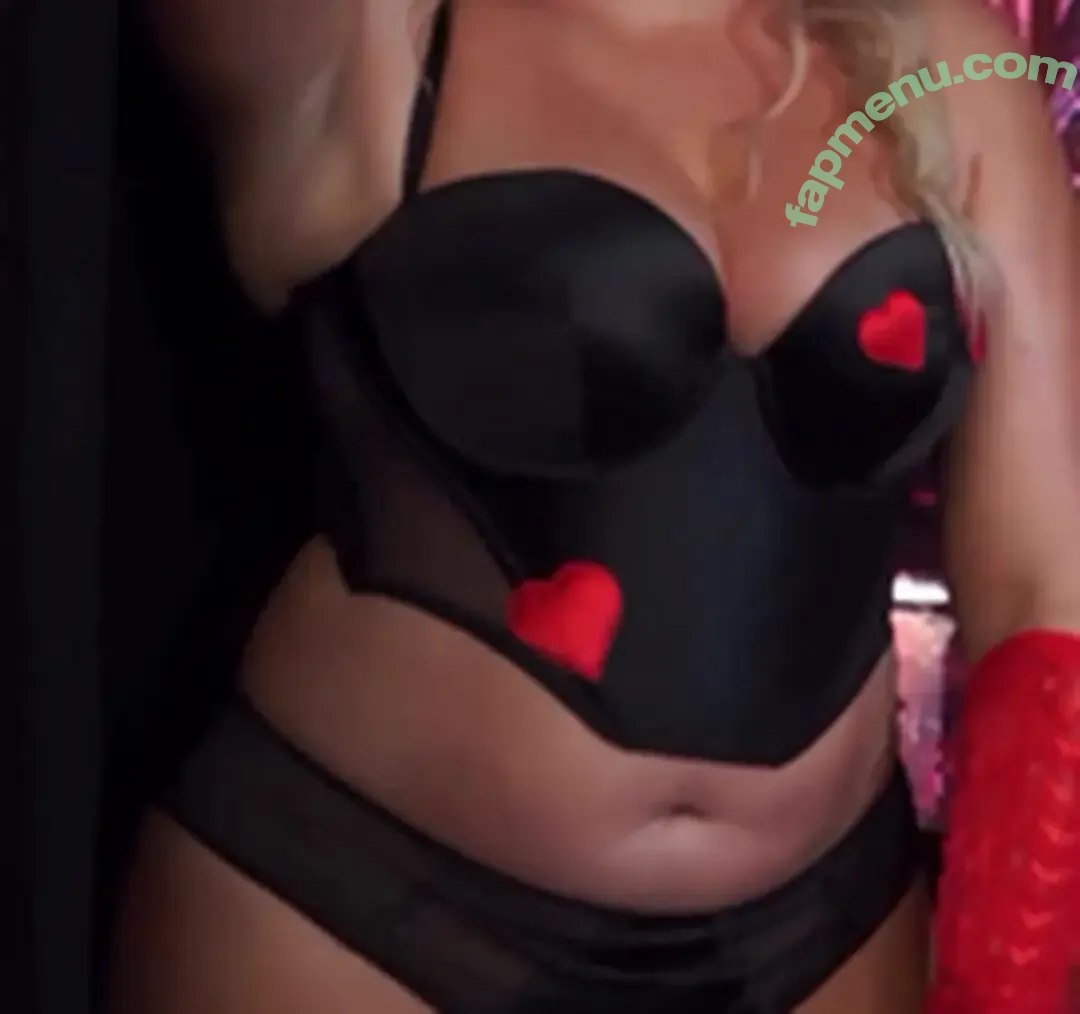 Iskra Lawrence nude photo #0439 (iamiskra / iskra)