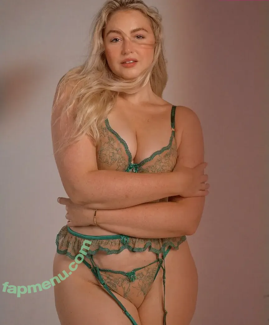 Iskra Lawrence nude photo #0546 (iamiskra / iskra)