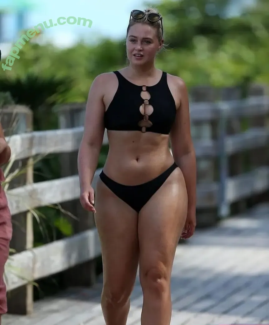 Iskra Lawrence nude photo #0580 (iamiskra / iskra)