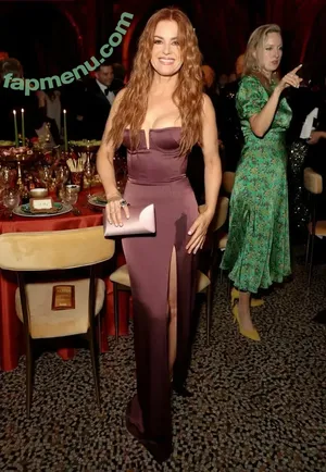 Isla Fisher / islafisher nude photo #0311