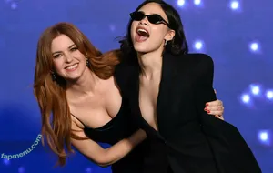 Isla Fisher / islafisher nude photo #0398