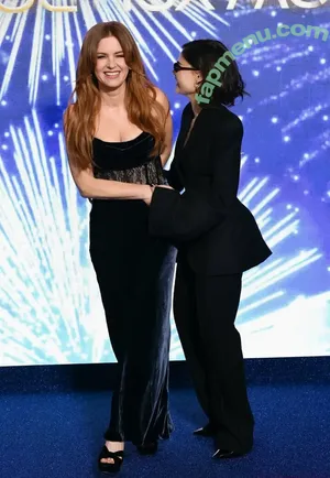 Isla Fisher / islafisher nude photo #0402