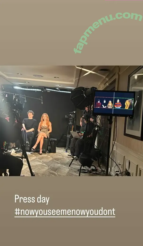 Isla Fisher nude photo #0368 (islafisher)