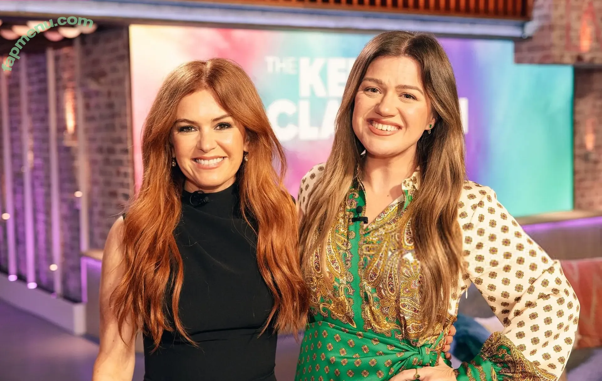 Isla Fisher nude photo #0418 (islafisher)