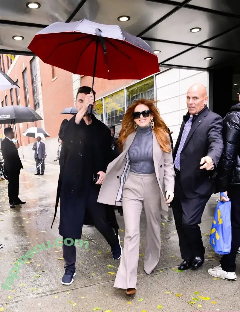 Isla Fisher nude photo #0483 (islafisher)