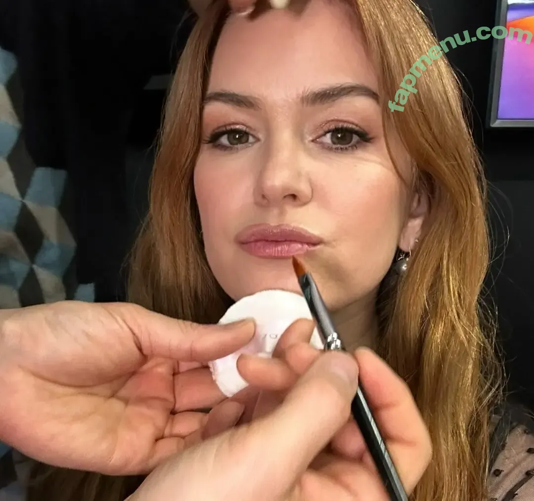 Isla Fisher nude photo #0497 (islafisher)