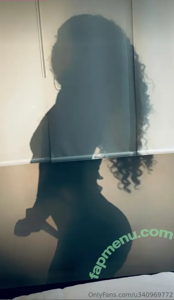 Island Goddess nude photo #0011 (michelyne_wever / u340969772)