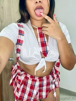 issahot30 / issaokamoto nude photo #0001