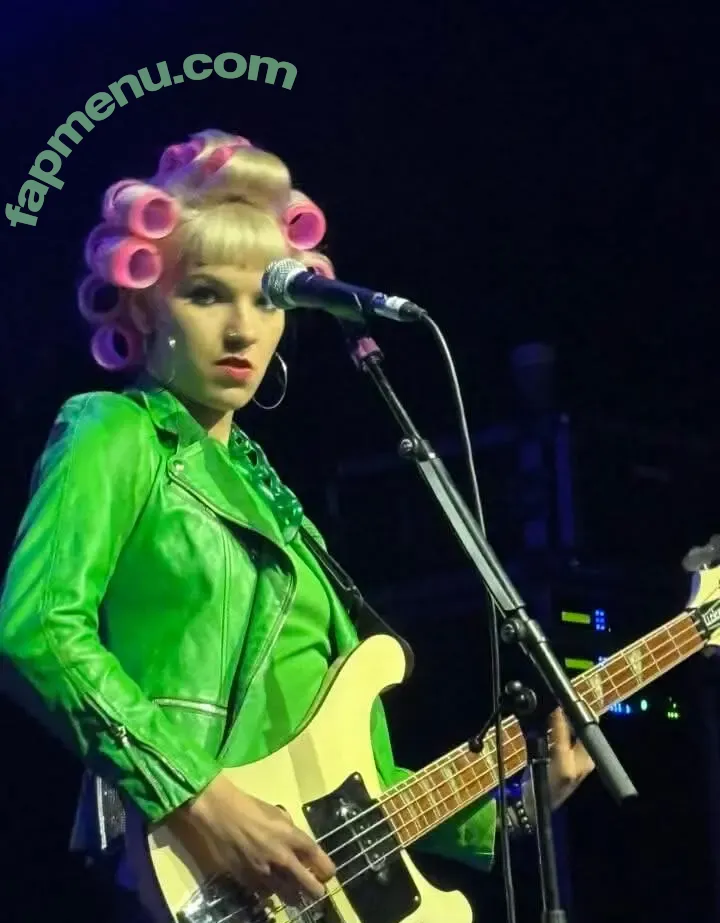 Issey Carts nude photo #0025 (issey_carts)