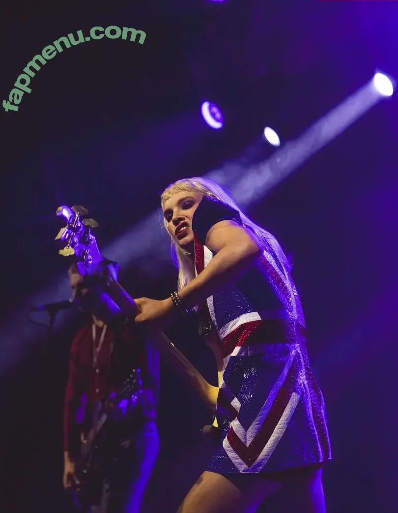 Issey Carts nude photo #0060 (issey_carts)