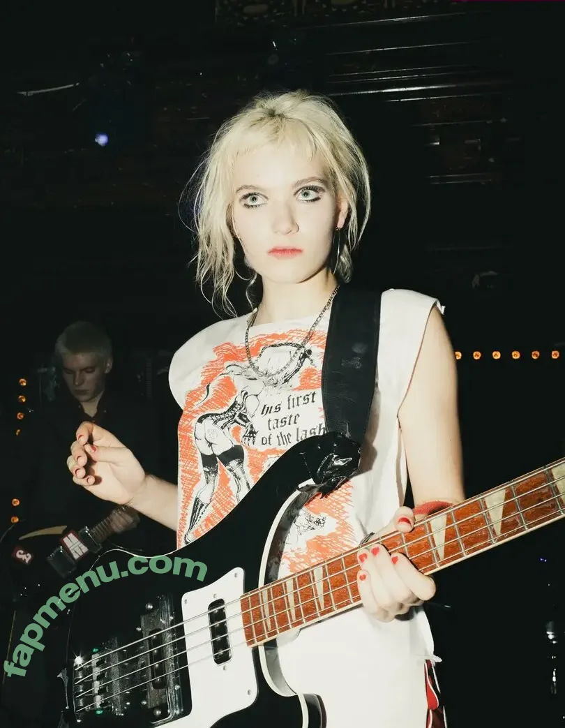 Issey Carts nude photo #0113 (issey_carts)