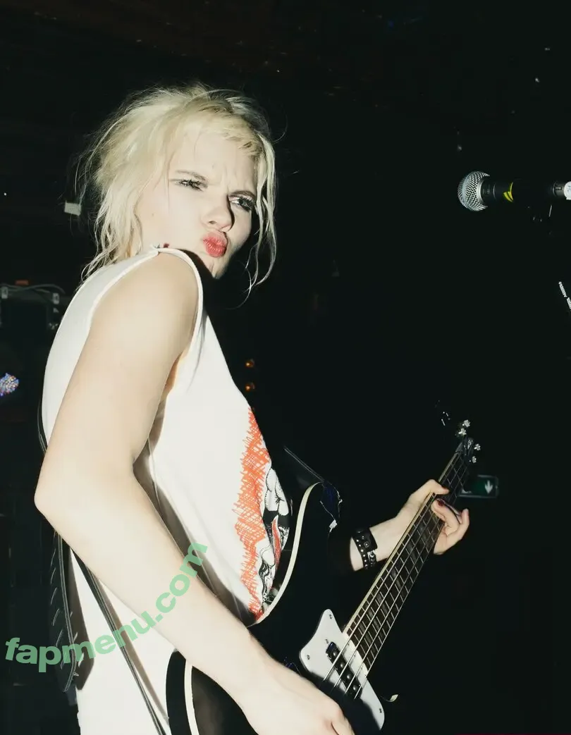 Issey Carts nude photo #0114 (issey_carts)