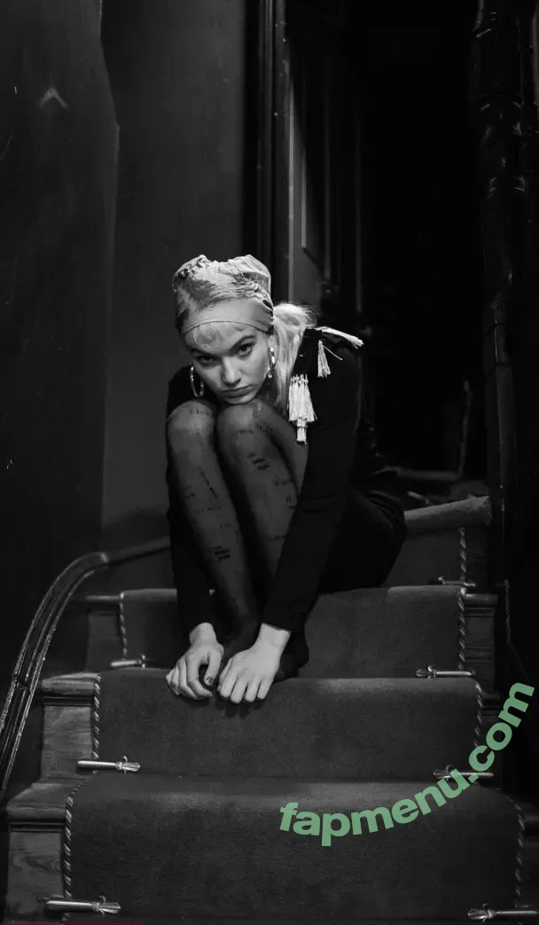 Issey Carts nude photo #0121 (issey_carts)