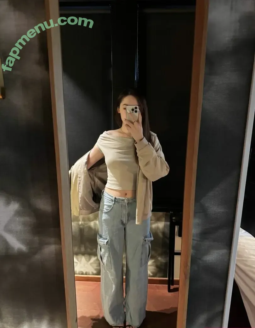 issfanfan nude photo #0007 (issfanfan)