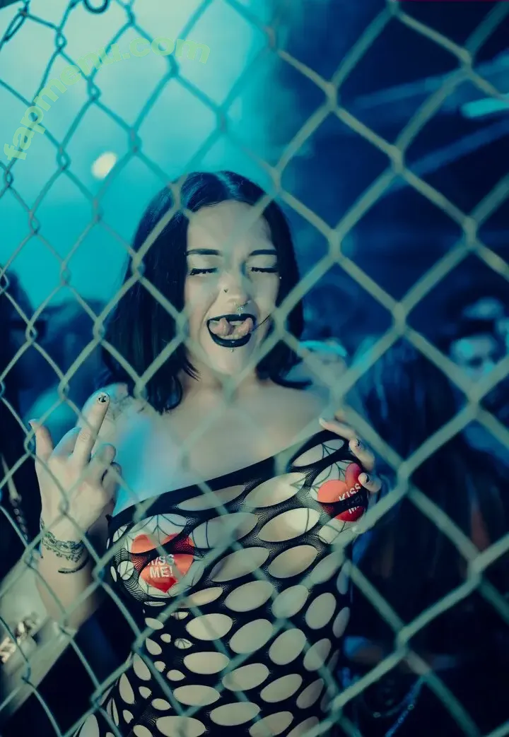 Issolokay nude photo #0008 (Issolokay)