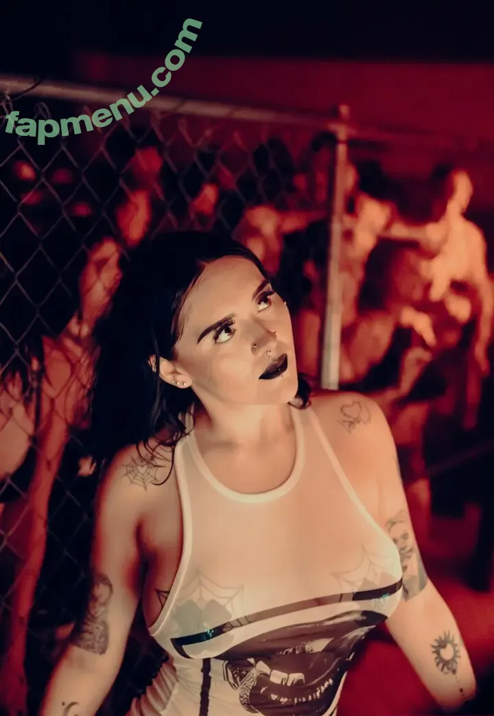 Issolokay nude photo #0015 (Issolokay)