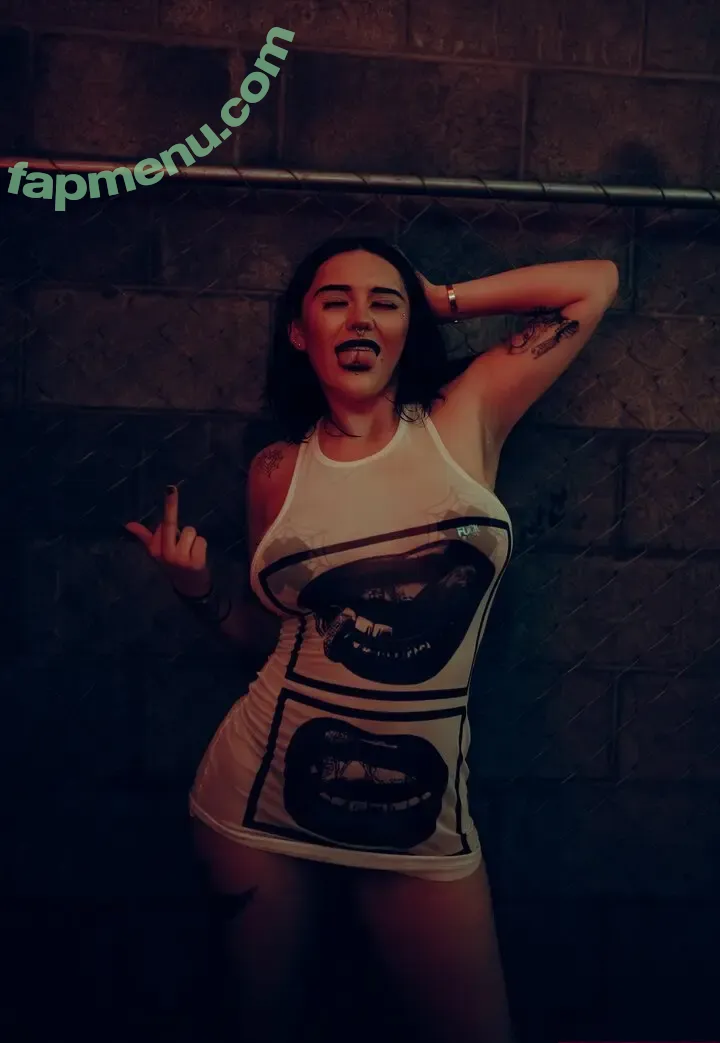 Issolokay nude photo #0017 (Issolokay)